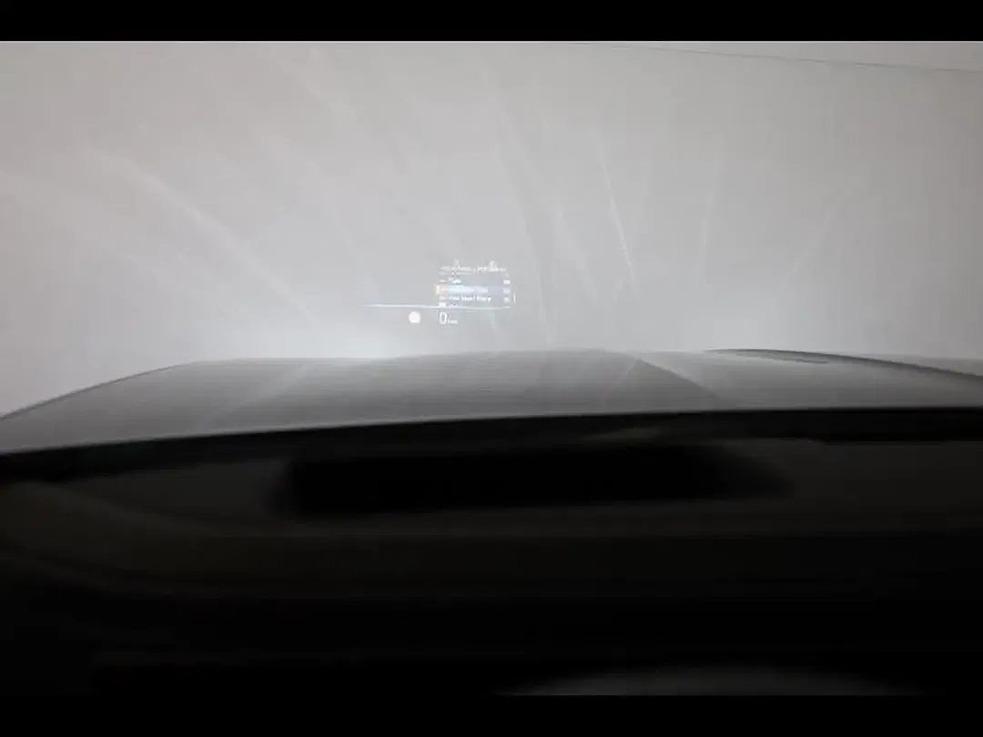 BMW i7 - Thumbnail 13
