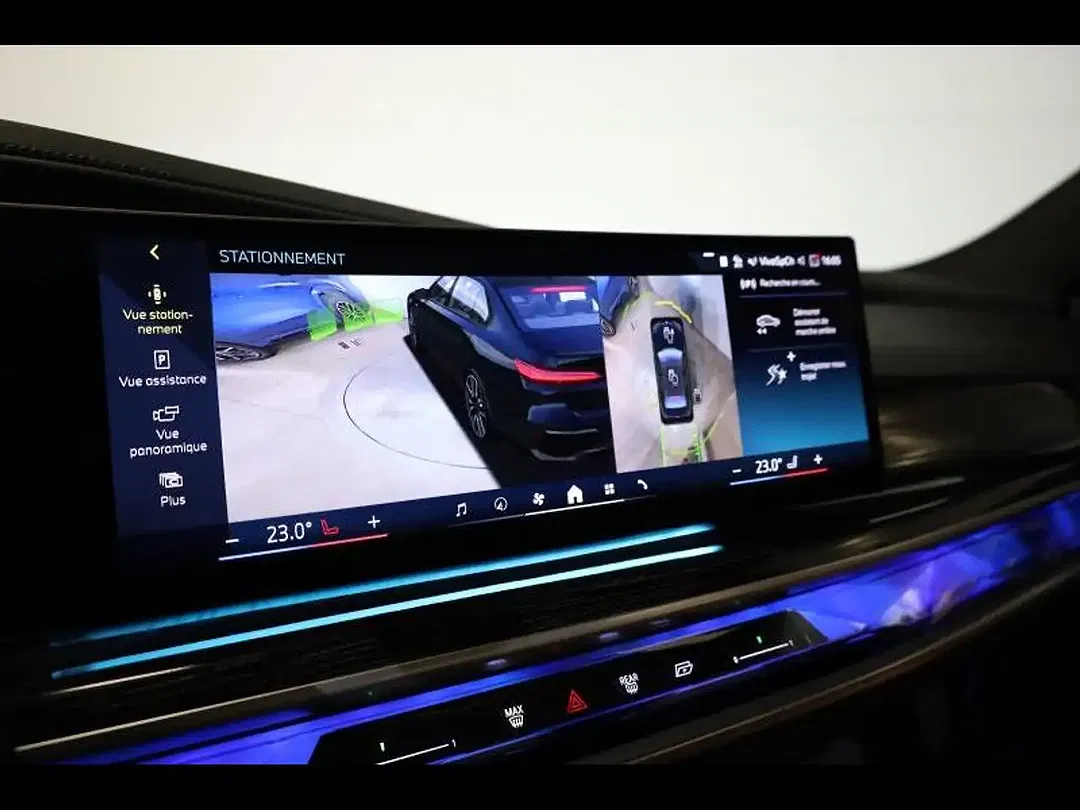 BMW i7 - Thumbnail 15