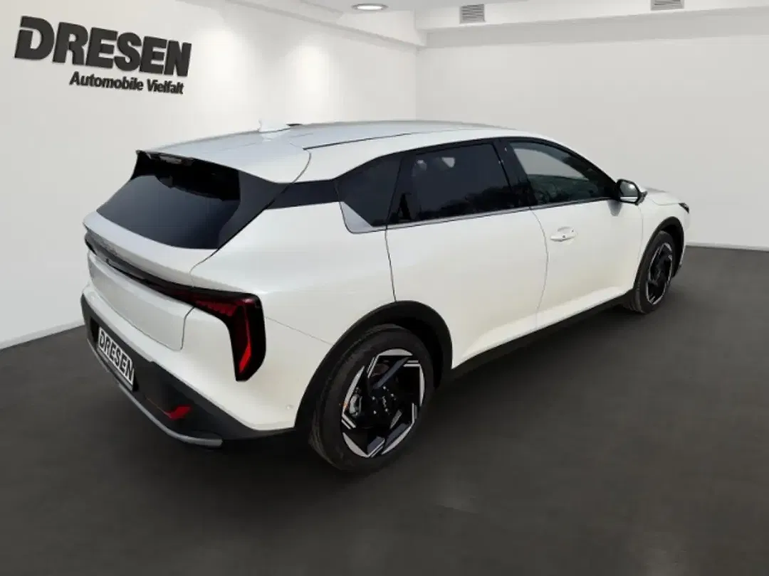 Kia K4 - Thumbnail 3