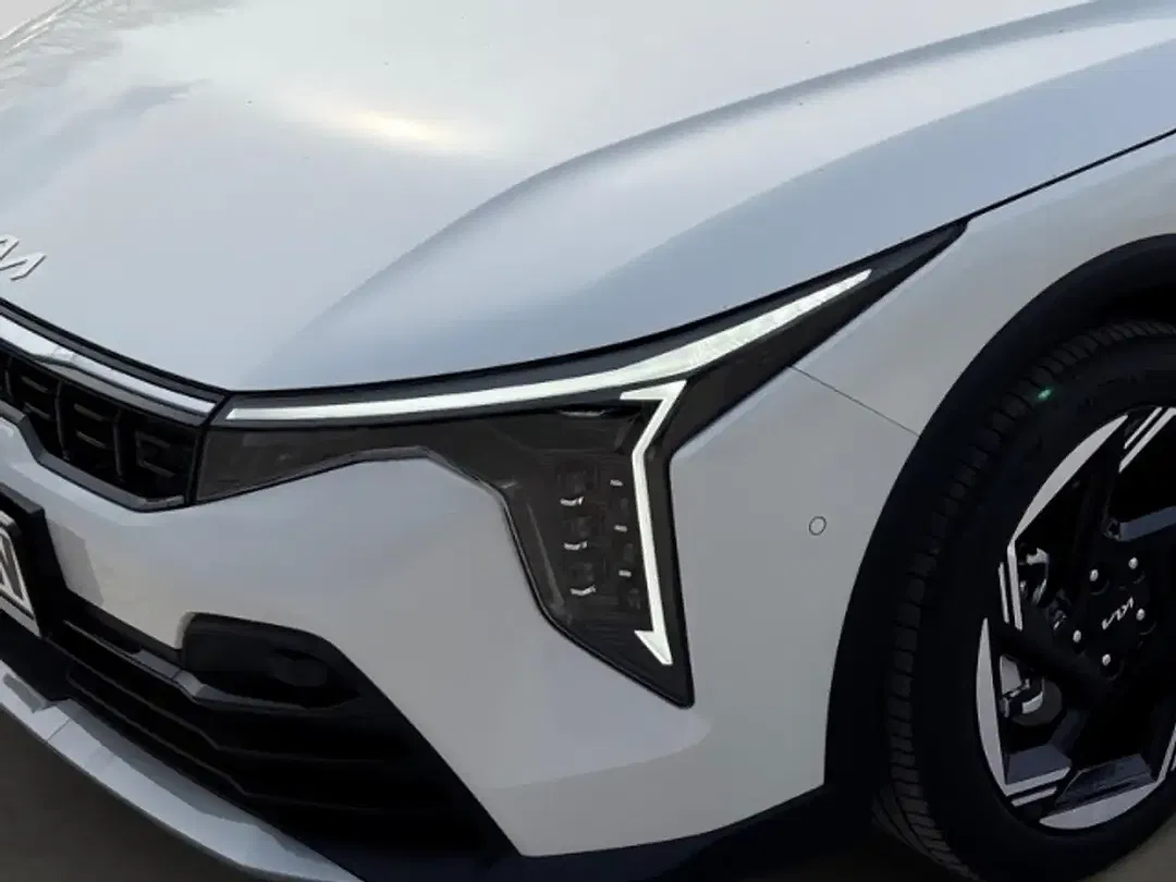 Kia K4 - Thumbnail 5