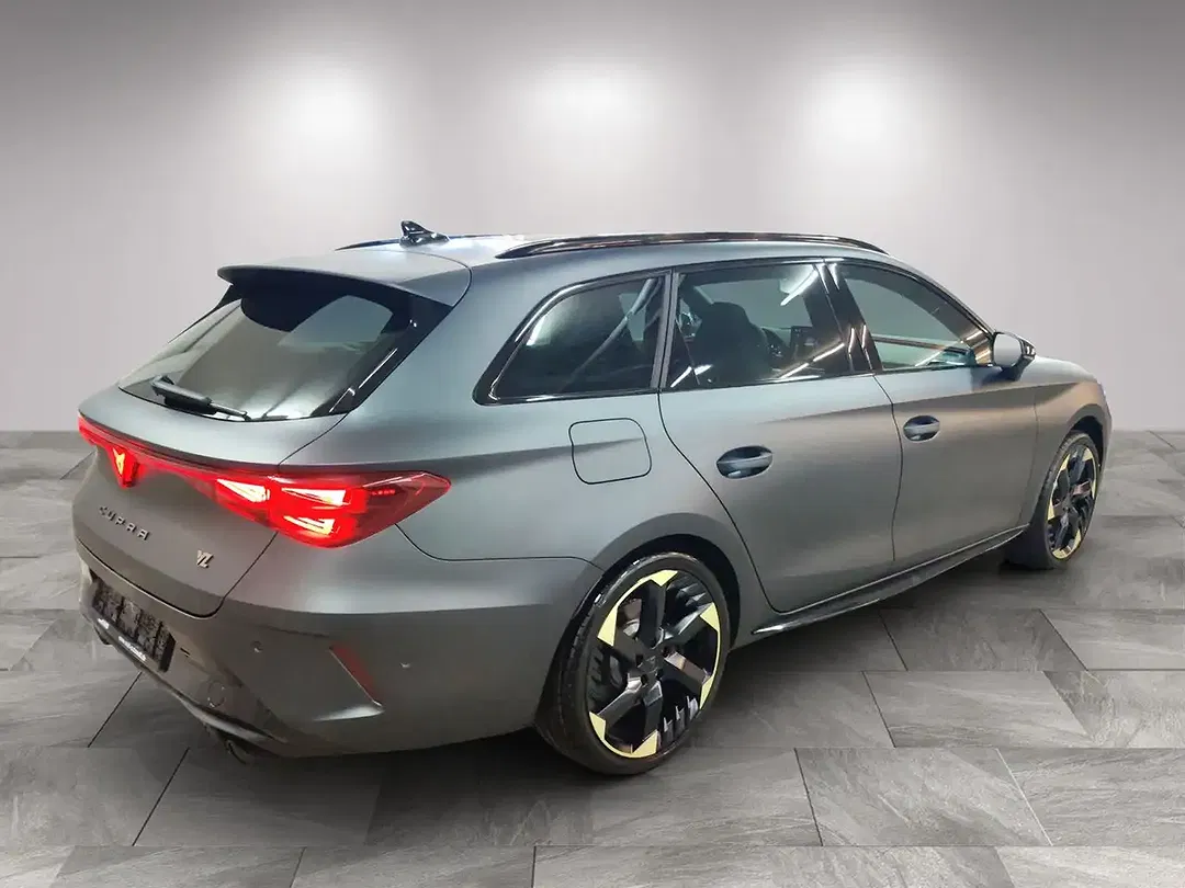 CUPRA Leon - Thumbnail 2