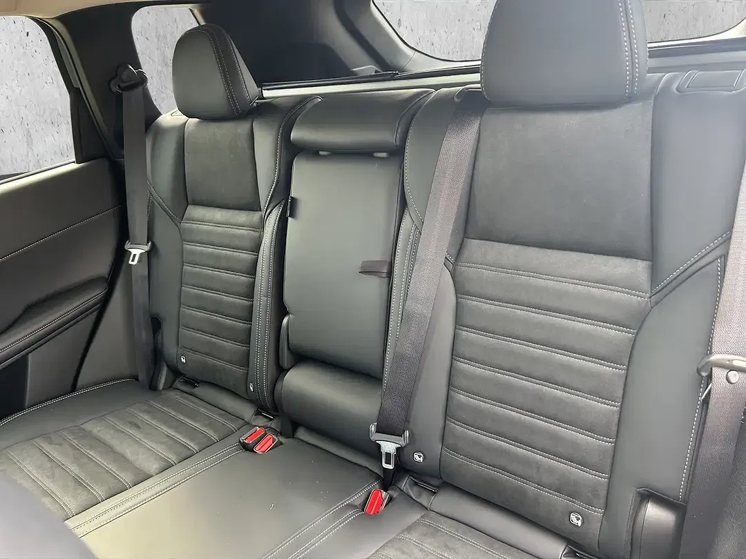 Mitsubishi Outlander - Thumbnail 12