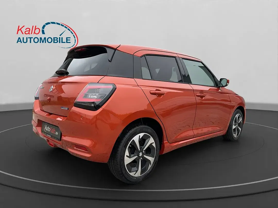 Suzuki Swift - Thumbnail 5