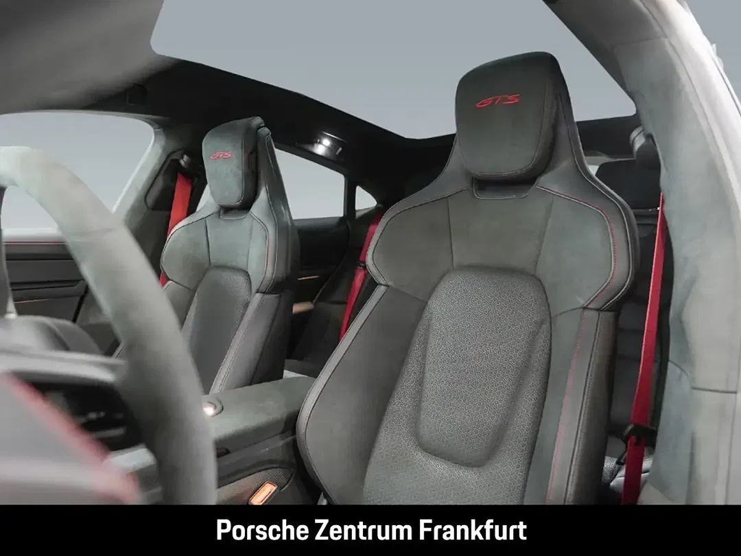 Porsche Taycan - Thumbnail 12