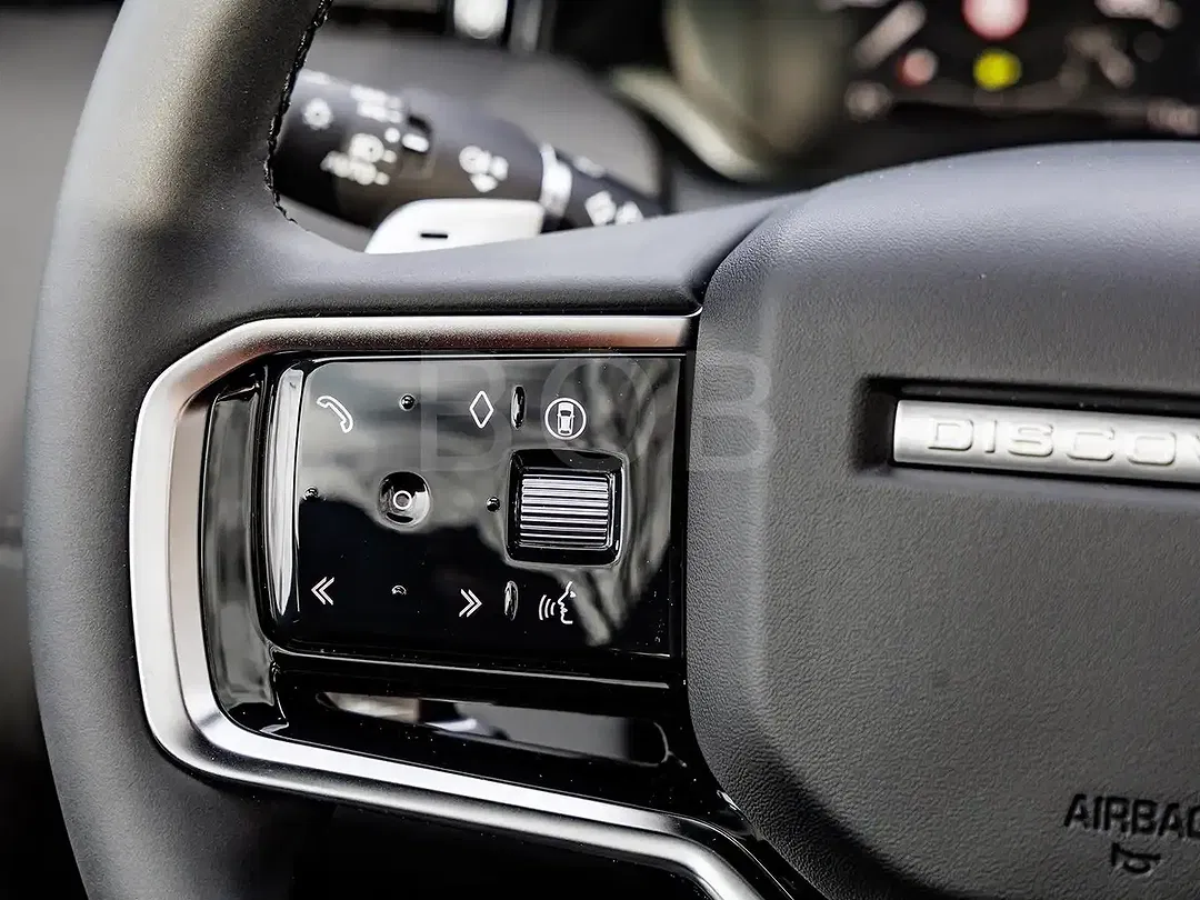 Land Rover Discovery Sport - Thumbnail 6