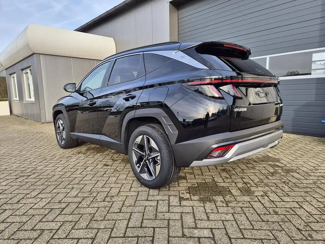 Hyundai TUCSON - Thumbnail 3