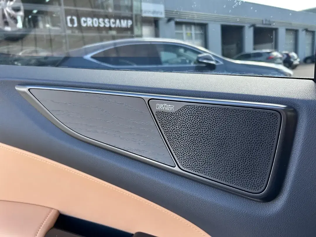 Lexus NX 450h+ - Thumbnail 15