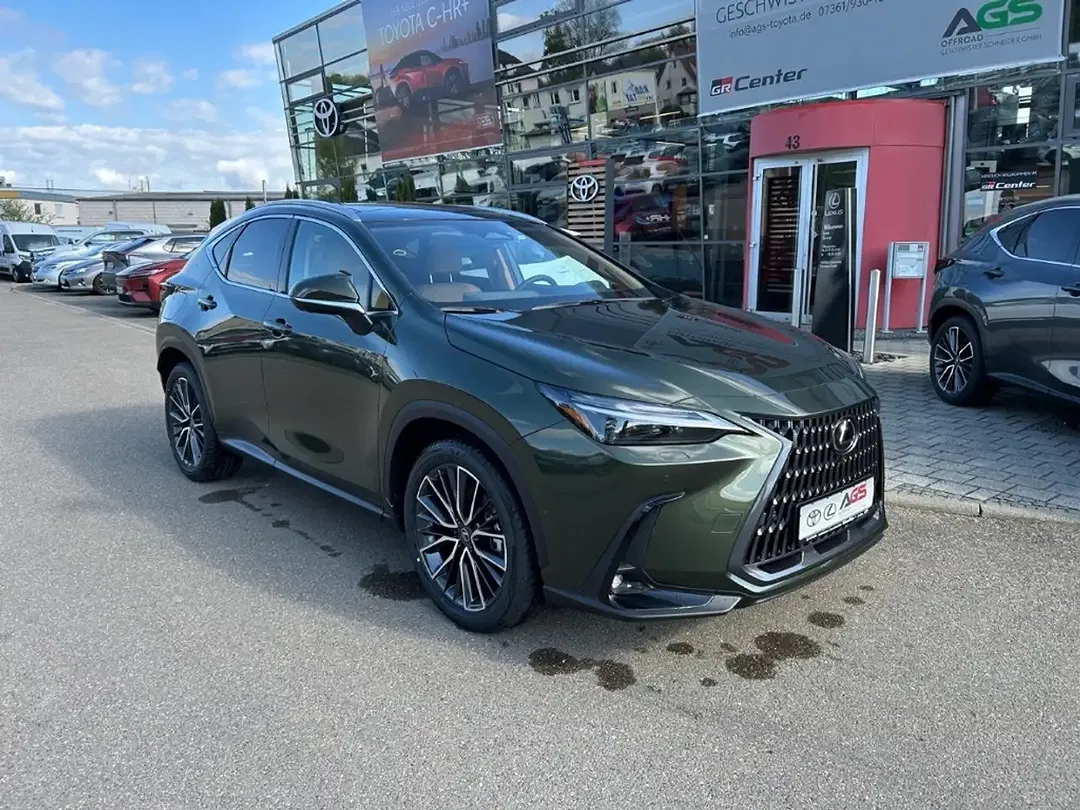 Lexus NX 450h+ - Thumbnail 2