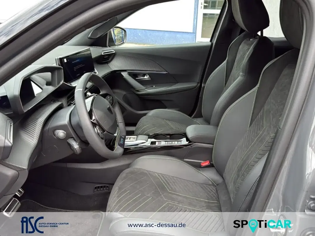 Peugeot 2008 - Thumbnail 11