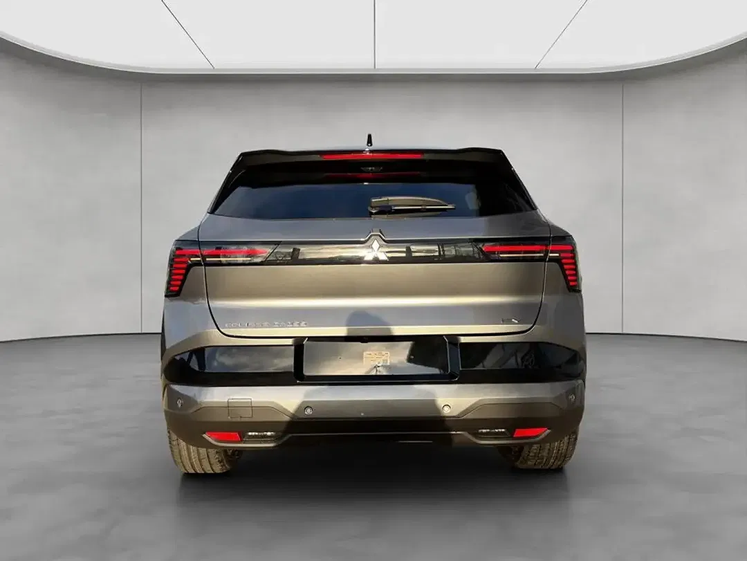 Mitsubishi Eclipse Cross - Thumbnail 5