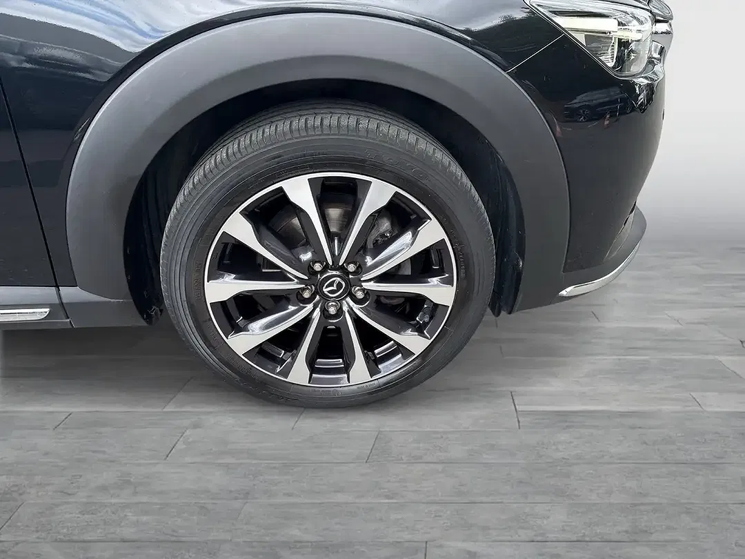 Mazda CX-30 - Thumbnail 4