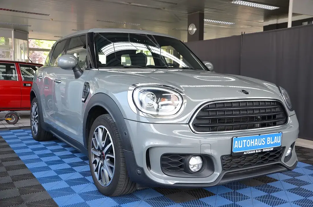 MINI Cooper Countryman - Thumbnail 3