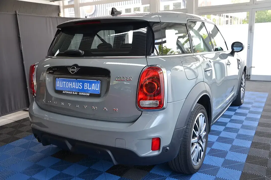 MINI Cooper Countryman - Thumbnail 4