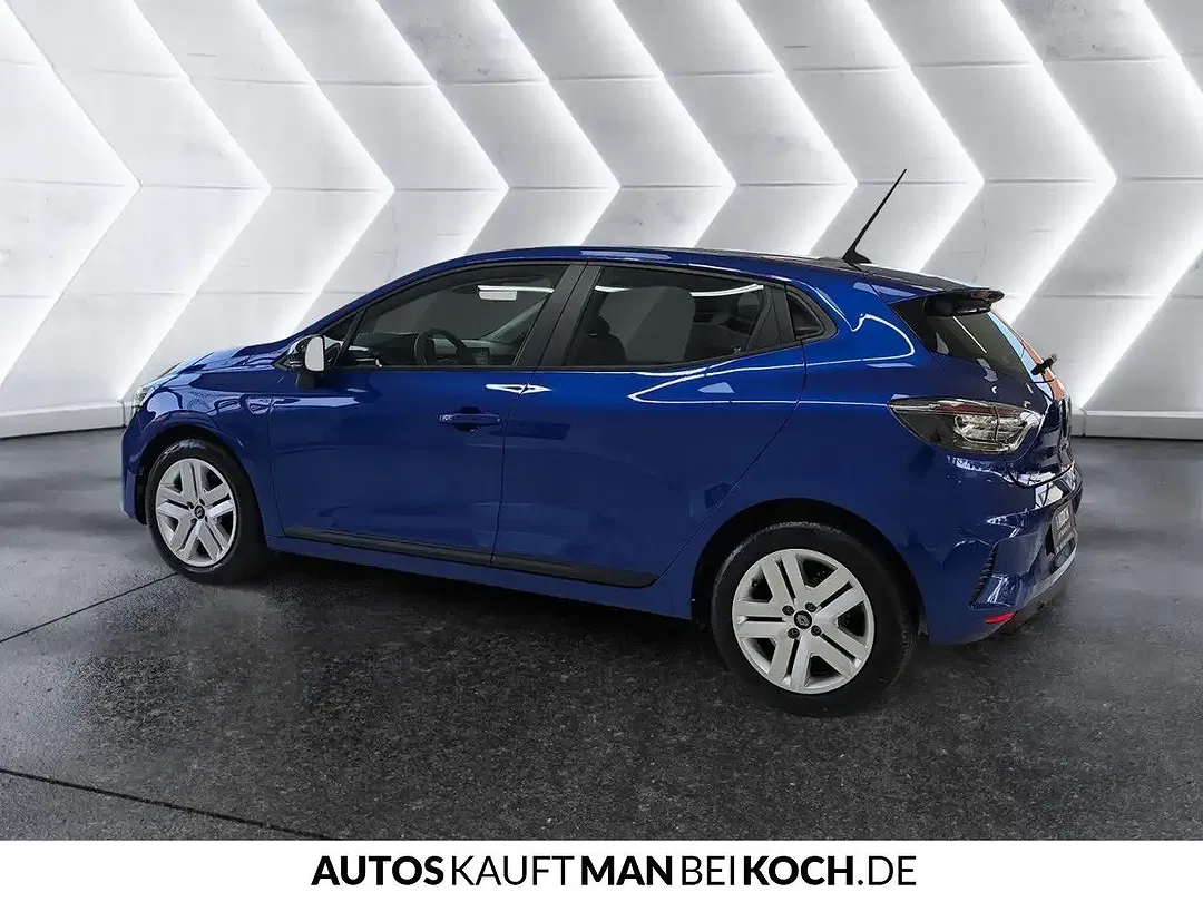 Renault Clio - Thumbnail 2