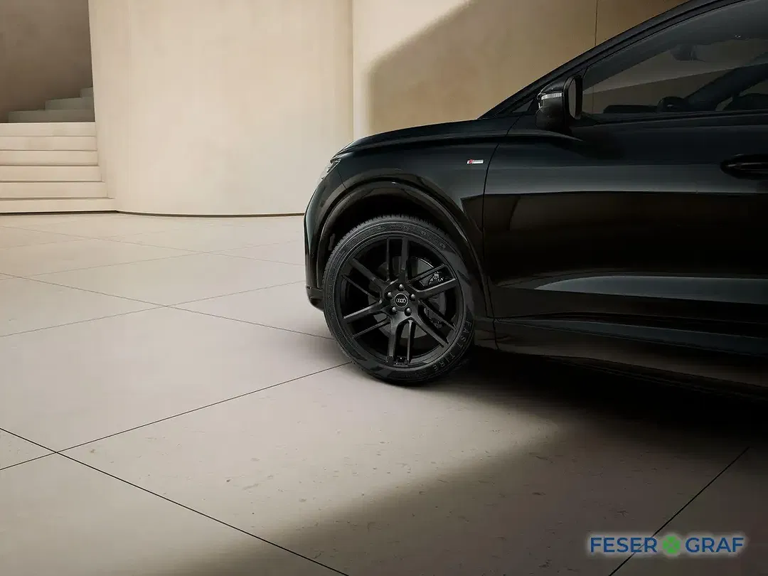 Audi Q4 e-tron - Thumbnail 6