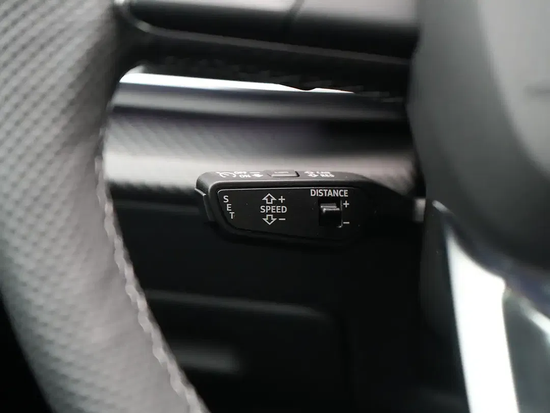 Audi Q7 - Thumbnail 13