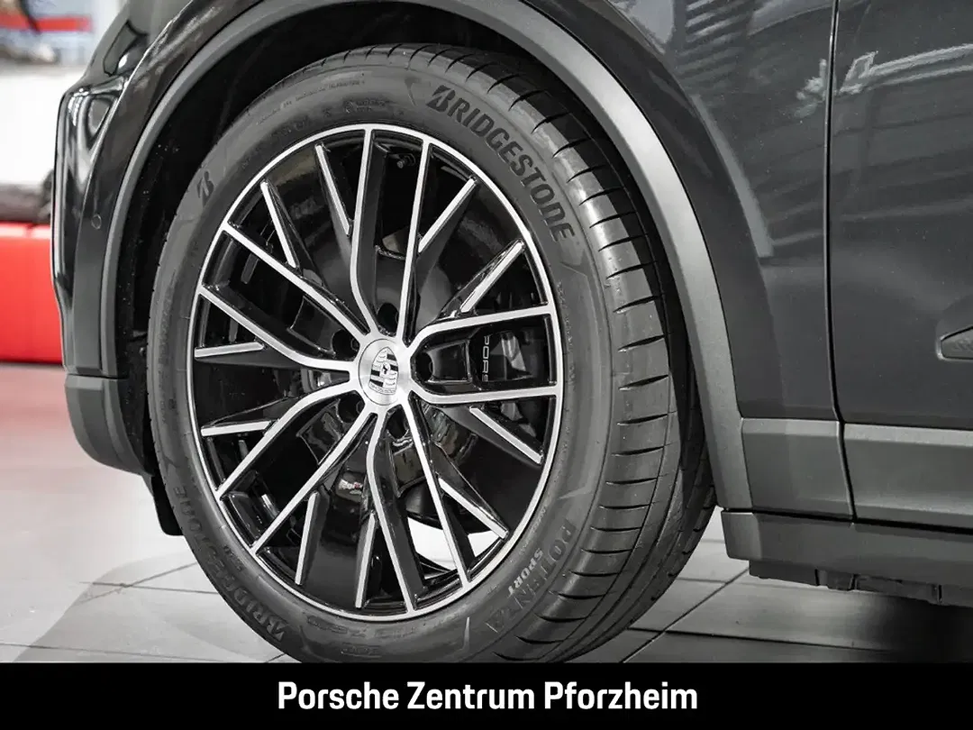 Porsche Macan - Thumbnail 11