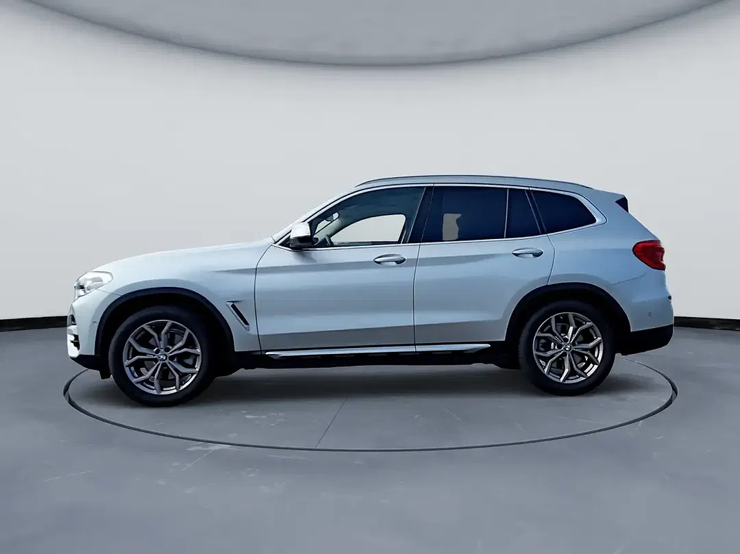 BMW X3 - Thumbnail 2