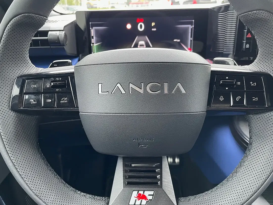 Lancia Ypsilon - Thumbnail 12