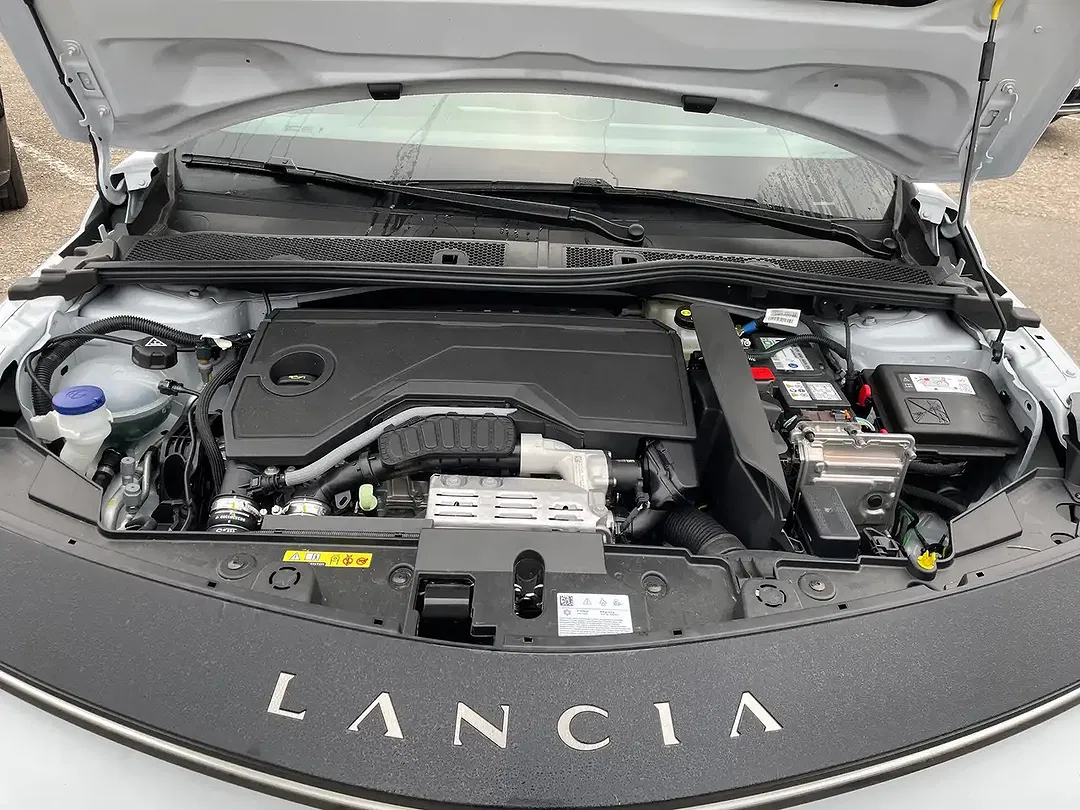 Lancia Ypsilon - Thumbnail 15