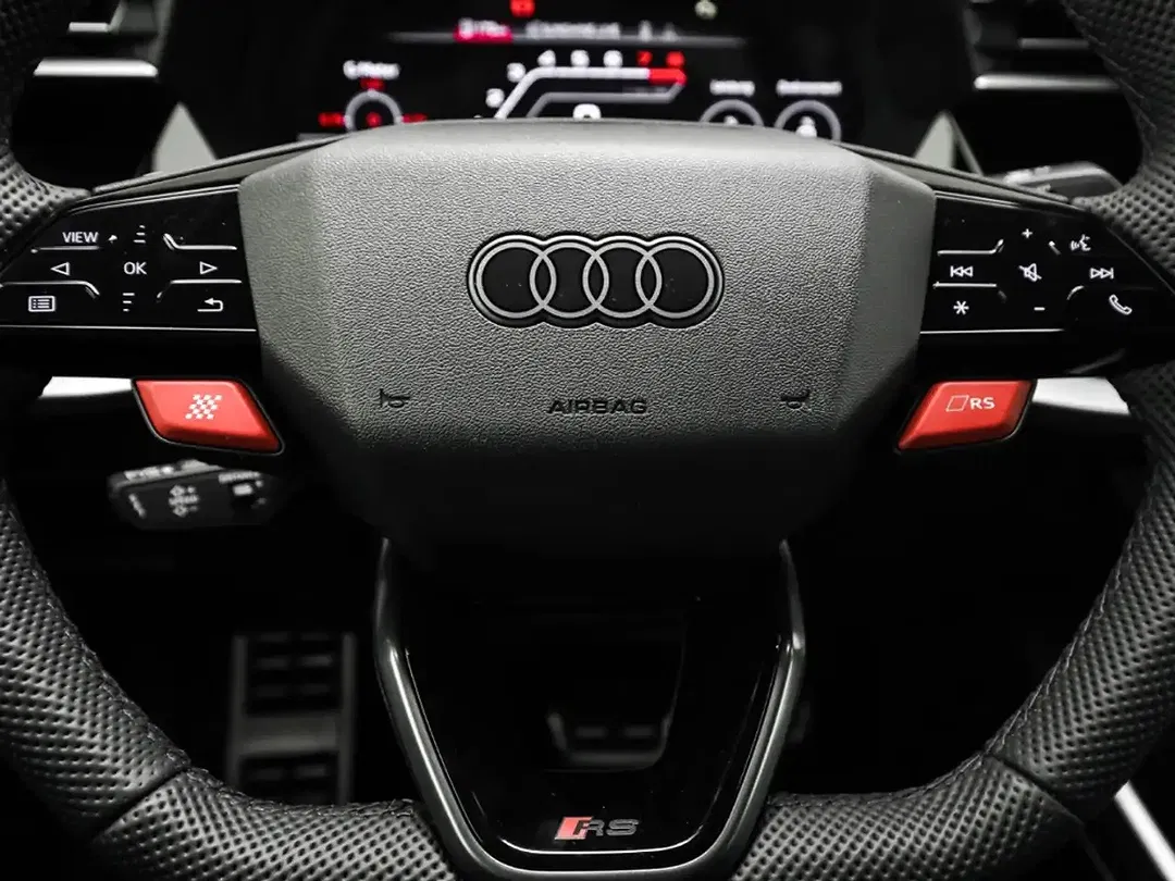 Audi RS3 - Thumbnail 10