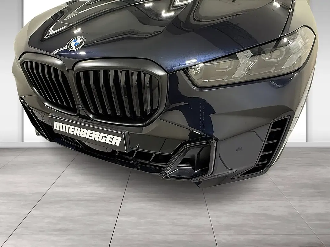 BMW X5 - Thumbnail 6