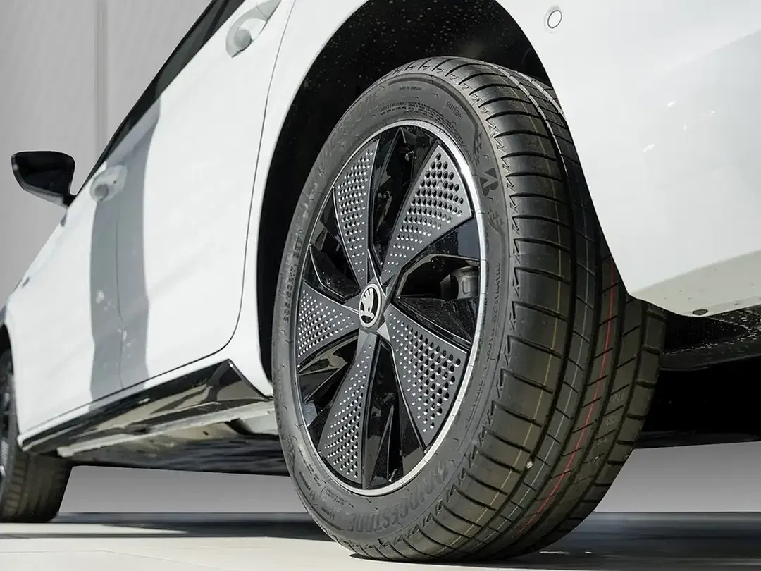 Skoda Scala - Thumbnail 5