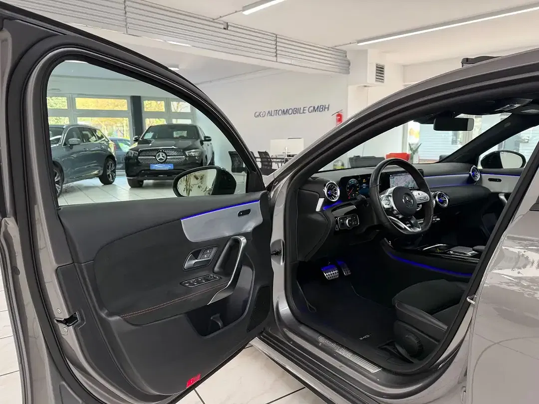 Mercedes-Benz A 200 - Thumbnail 8