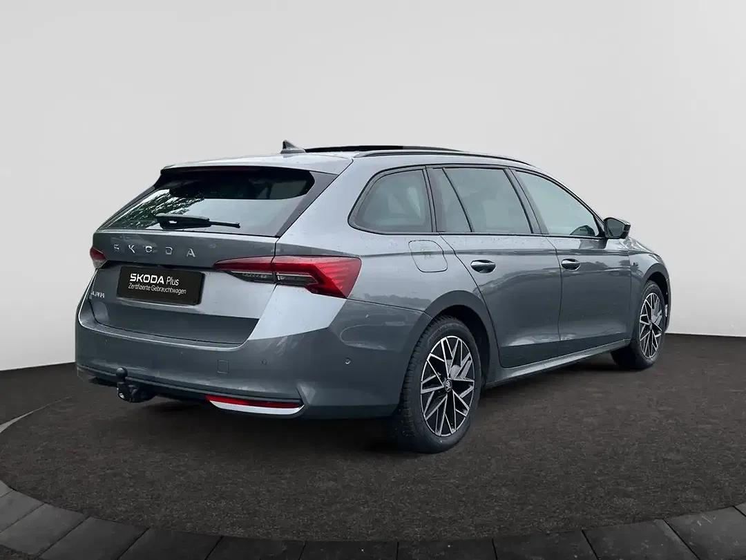 Skoda Octavia - Thumbnail 5