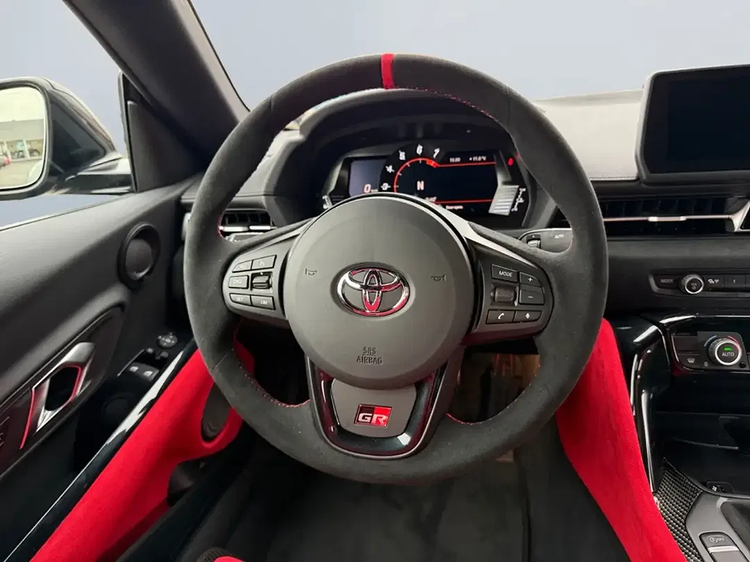 Toyota Supra - Thumbnail 10