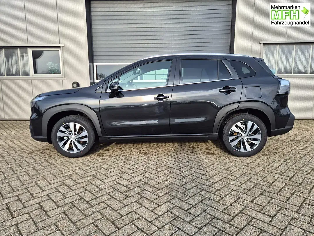 Suzuki S-Cross - Thumbnail 2