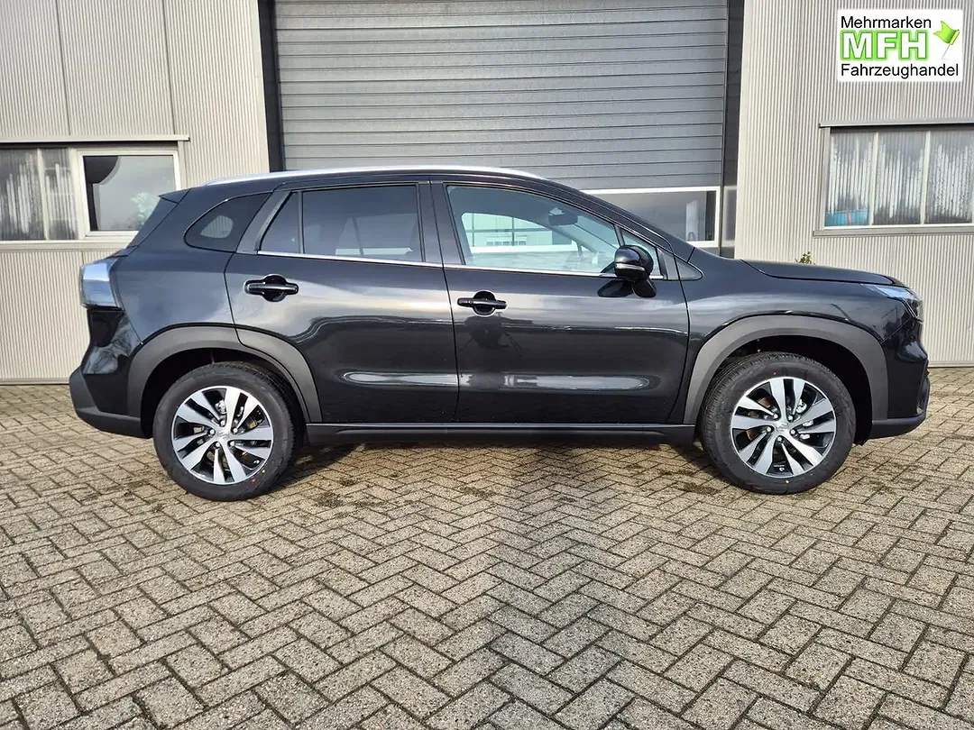 Suzuki S-Cross - Thumbnail 6