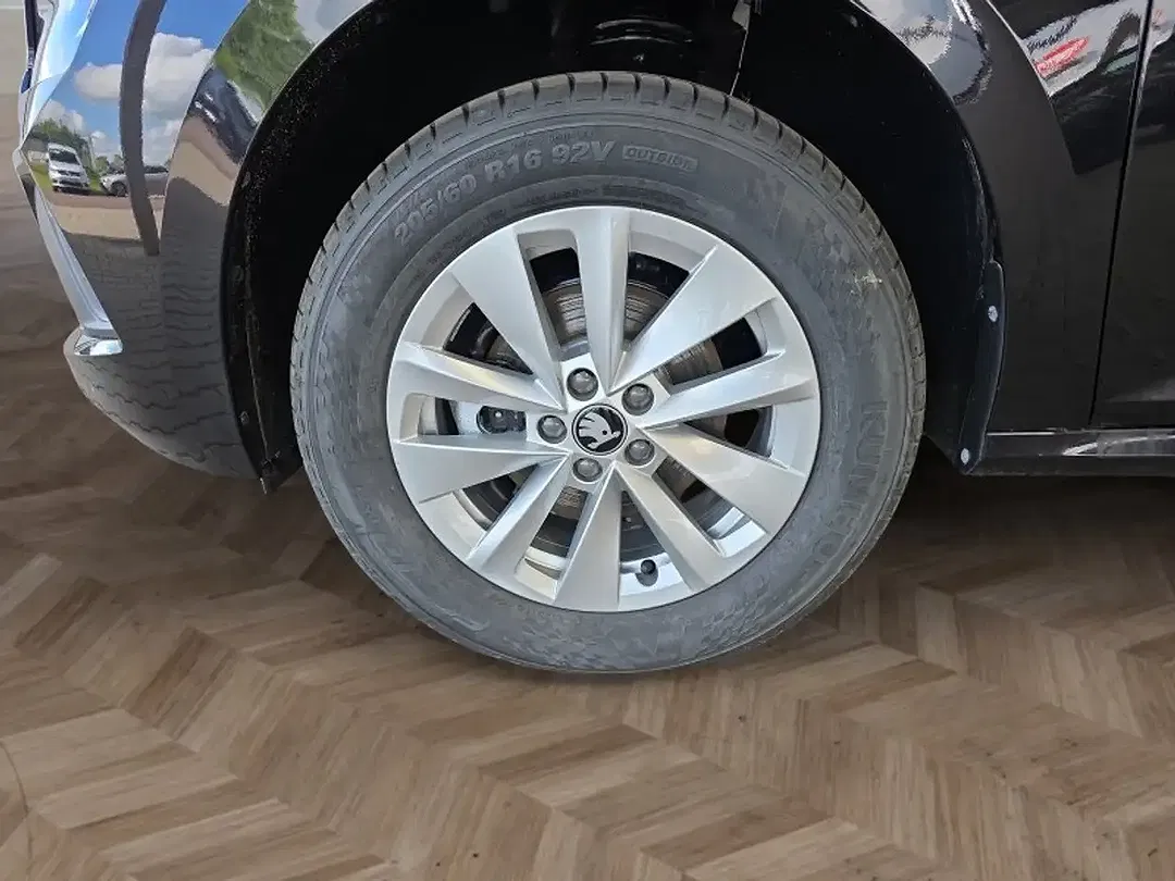 Skoda Kamiq - Thumbnail 15