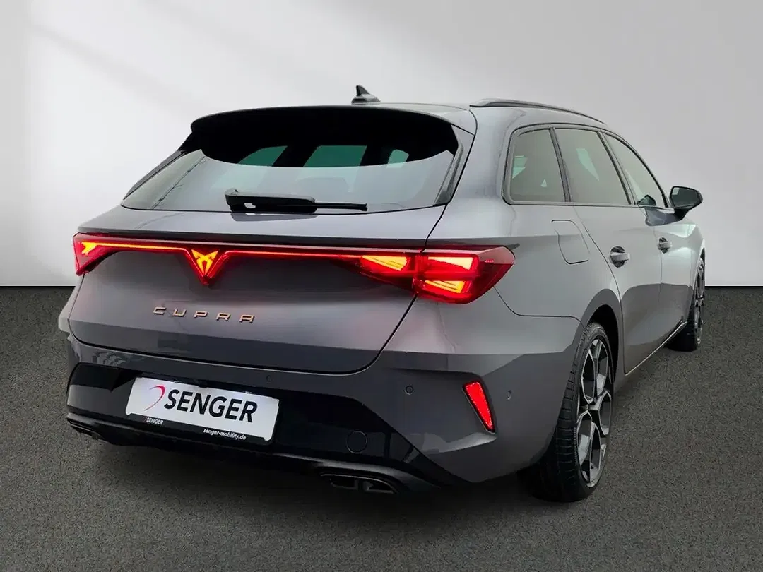 CUPRA Leon - Thumbnail 3