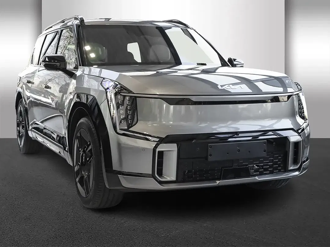 Kia EV9 - Thumbnail 1