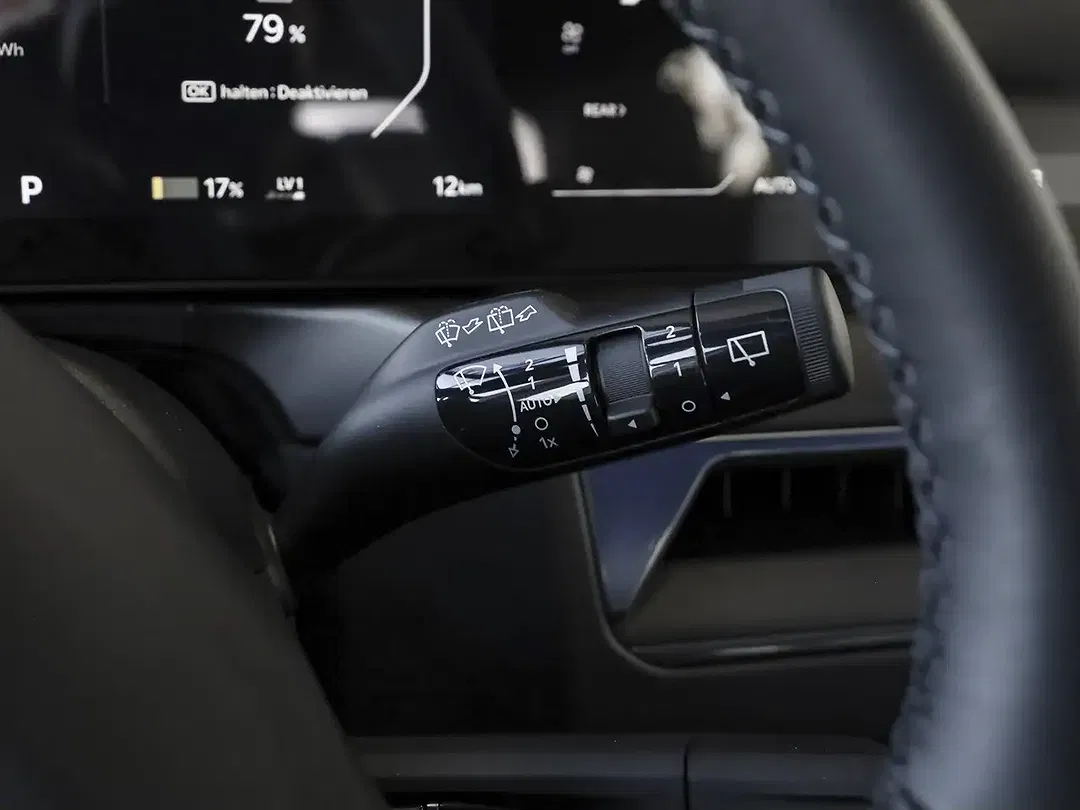 Kia EV9 - Thumbnail 8