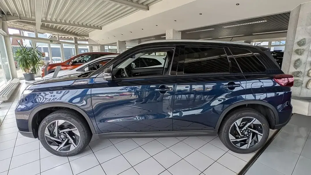 Suzuki Vitara - Thumbnail 4