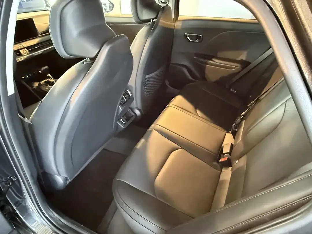 Kia K4 - Thumbnail 8