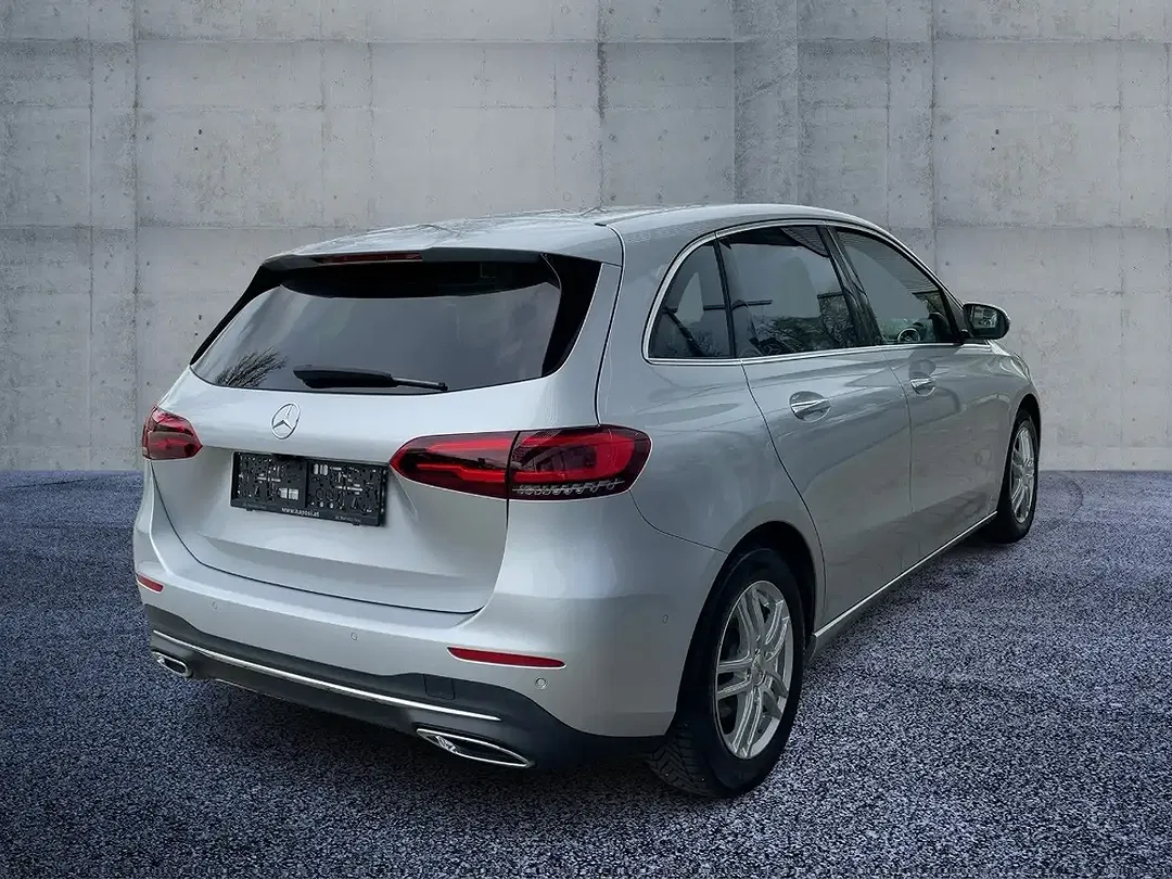 Mercedes-Benz B 180 - Thumbnail 5