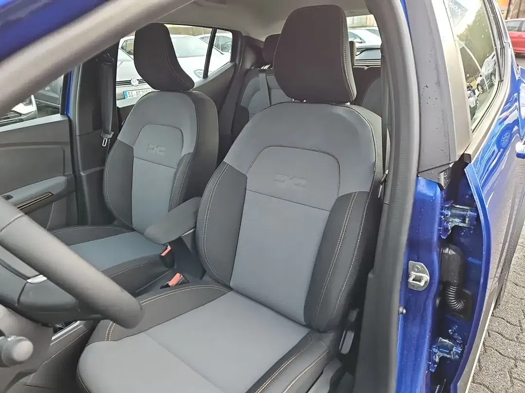 Dacia Sandero - Thumbnail 11