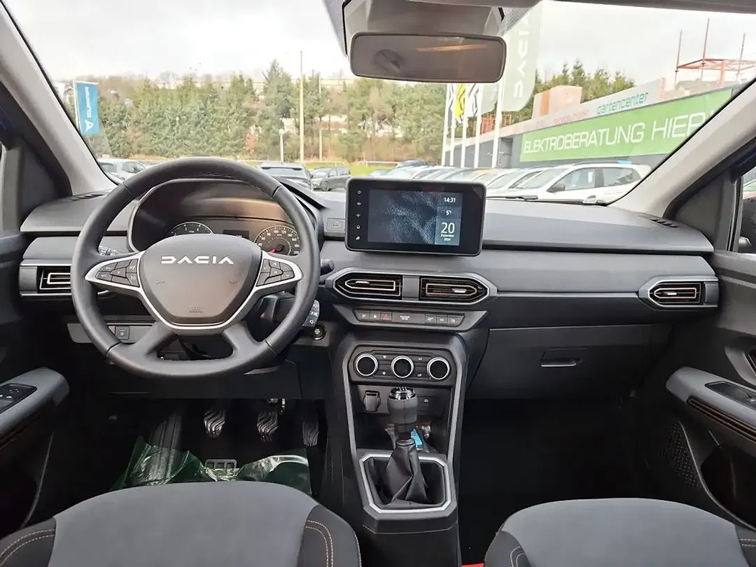 Dacia Sandero - Thumbnail 13