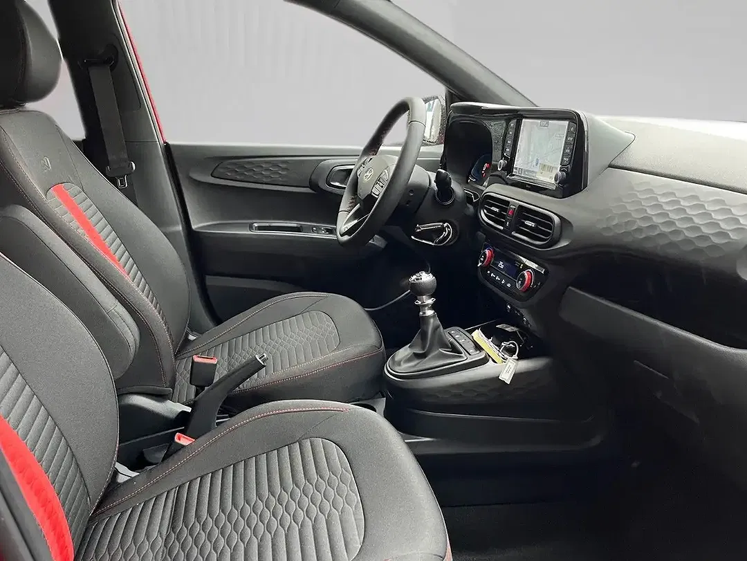 Hyundai i10 - Thumbnail 13