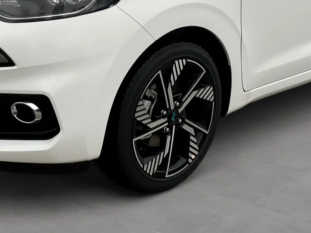 Hyundai i10 - Thumbnail 6