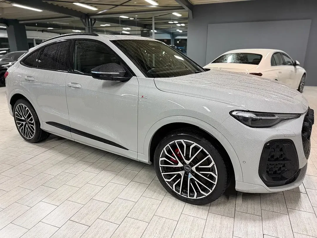 Audi Q5 - Afbeelding 1