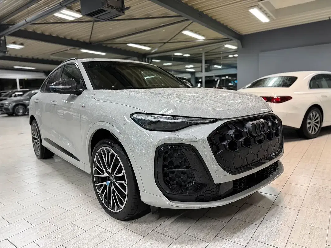 Audi Q5 - Thumbnail 2