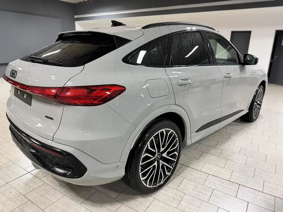 Audi Q5 - Thumbnail 3