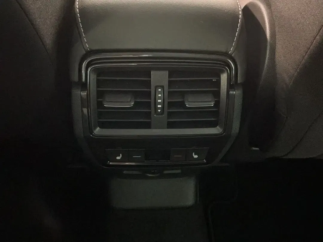 Skoda Karoq - Thumbnail 14