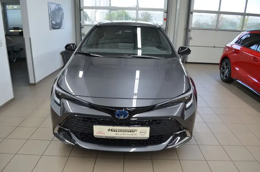 Toyota Corolla - Thumbnail 2
