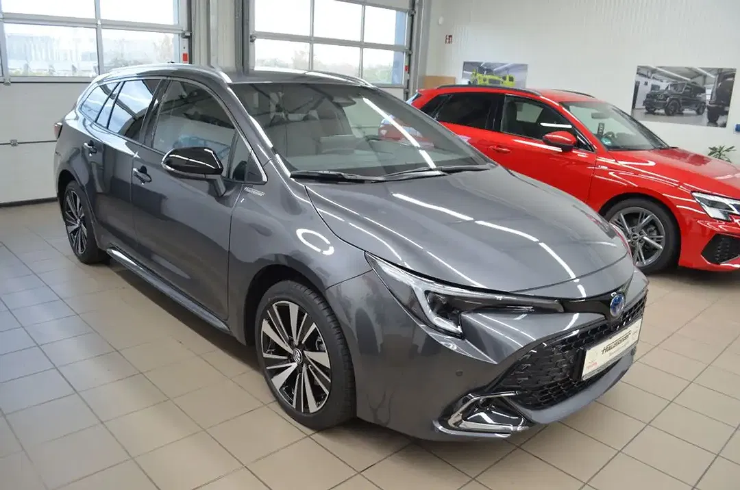 Toyota Corolla - Thumbnail 3