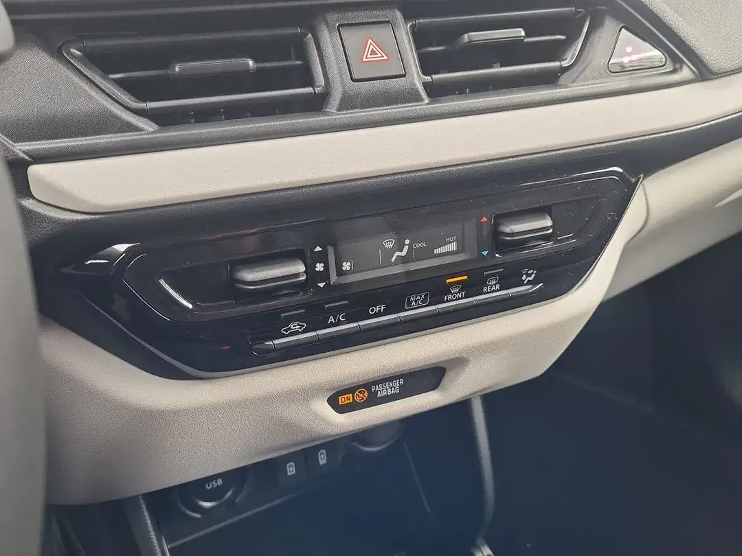 Suzuki Swift - Thumbnail 15